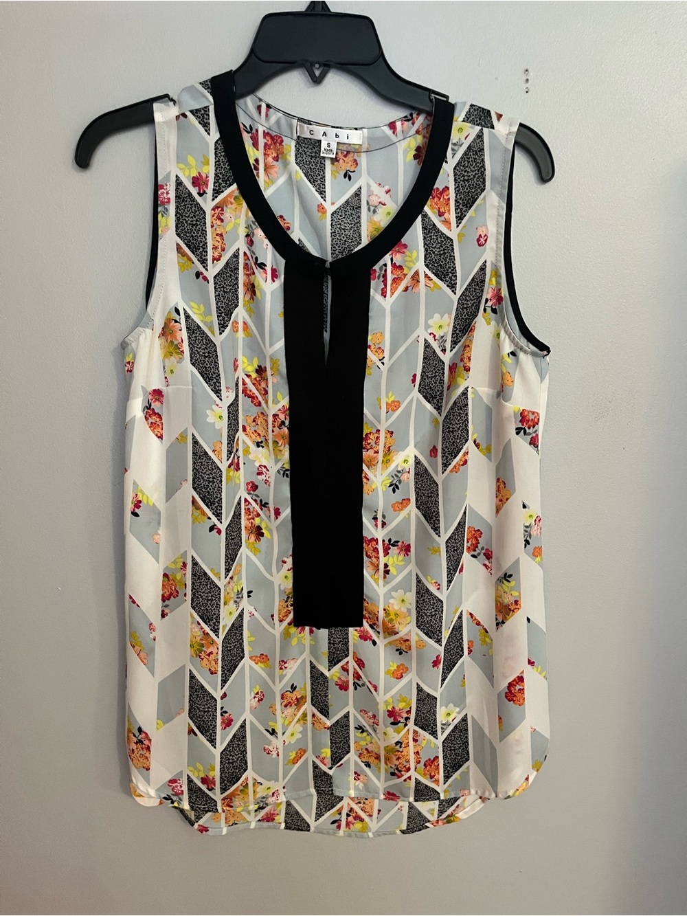 CAbi Floral Chevron Print Sleeveless‎ Tank - White, Black, Yellow, Pink
